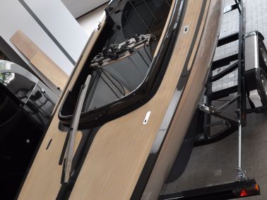 essence-refits-draak-ned407-05